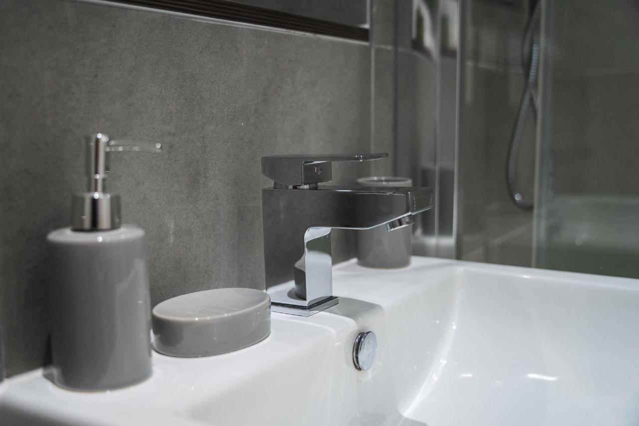 Modern 1-Bed Apartment - City Centre - Free Wi-Fi - New - Manchester Eksteriør bilde